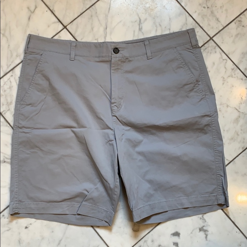 Marc Anthony gray shorts